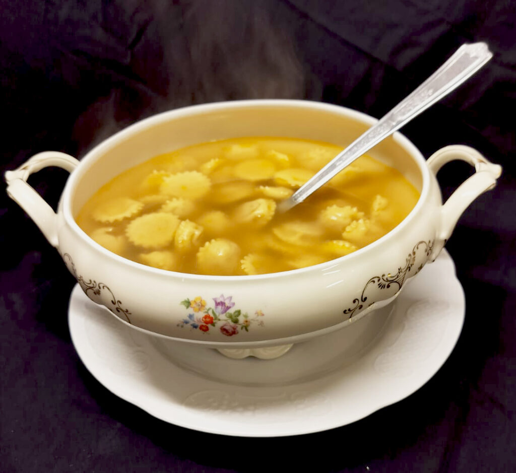 cappelletti-in-brodo-trattoria-della-pieve
